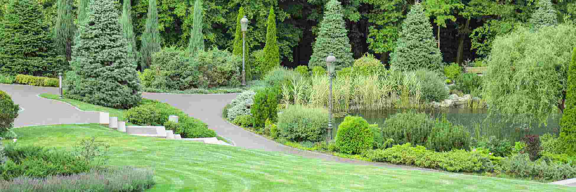 commercial-grounds-maintenance